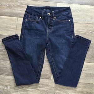 Seven7 Jeans/ Tummyless High Rise Skinny Size 4